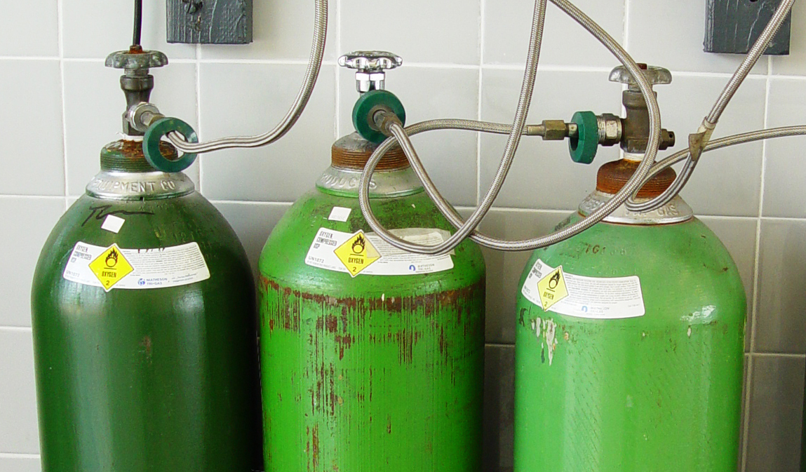 Manipulación de equipos con sistemas frigoríficos de carga inferior a 3 kg de gases 