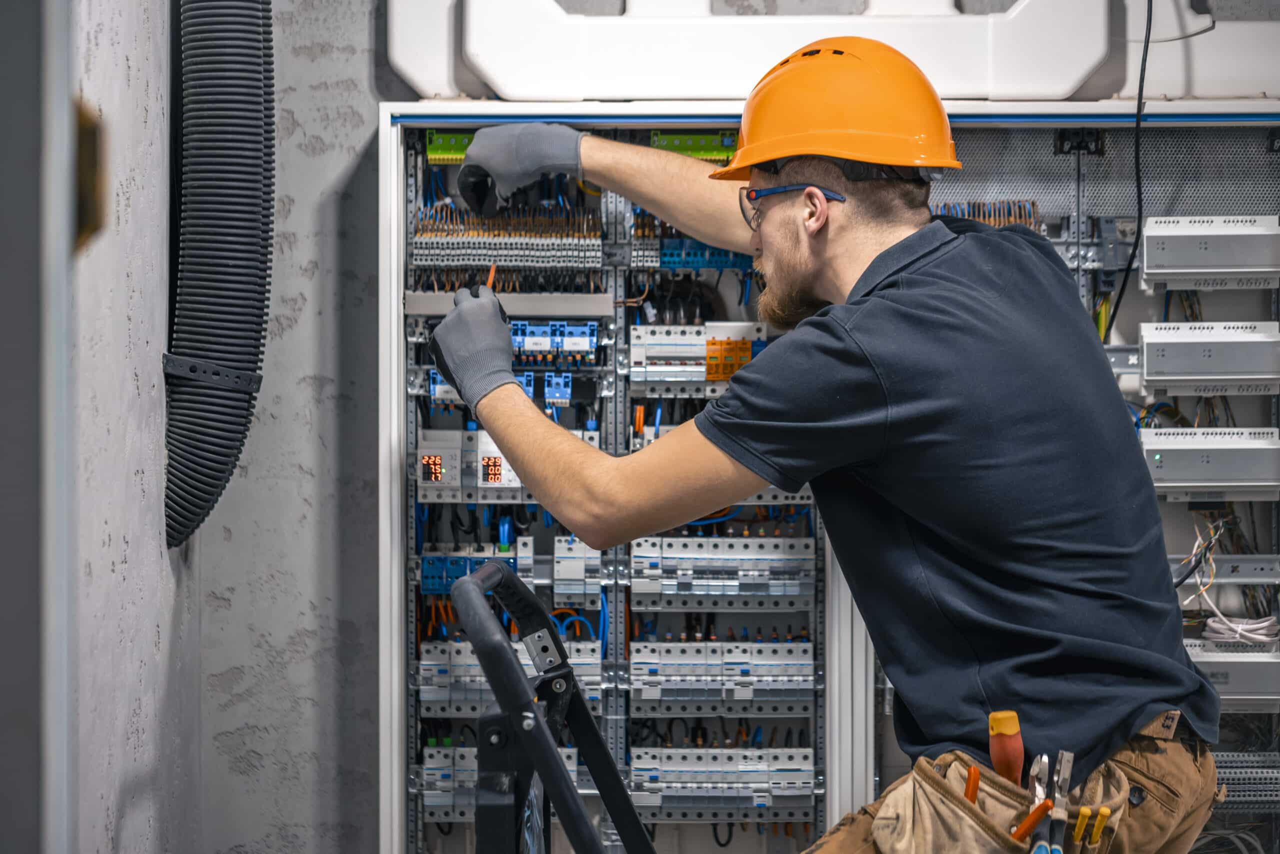 Formación de Técnico/a en Electricidad